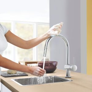 Сенсорний змішувач для кухні з висувним виливом Grohe Minta Touch (31358DC2)