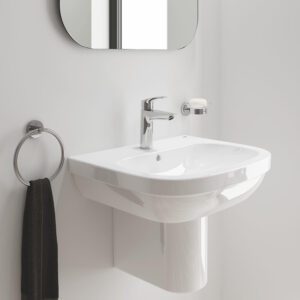 Одноважільний змішувач для раковини M-Size Grohe Eurosmart New з натискним донним клапаном (23923003)